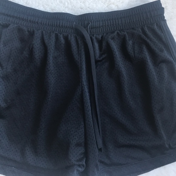 Nike black athletic shorts - Picture 4 of 6